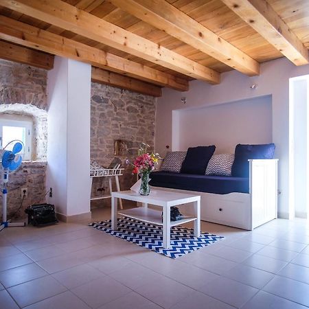 Вілла Stone House Kula Milica Mala Cista Номер фото