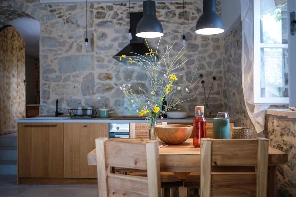 Вілла Stone House Kula Milica Mala Cista Екстер'єр фото