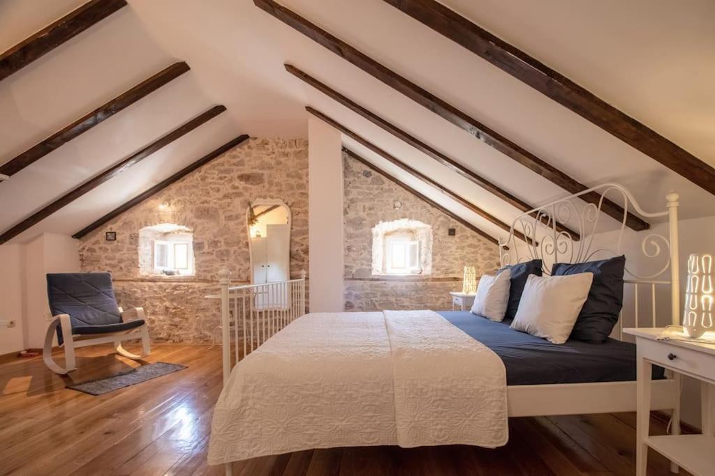 Вілла Stone House Kula Milica Mala Cista Екстер'єр фото