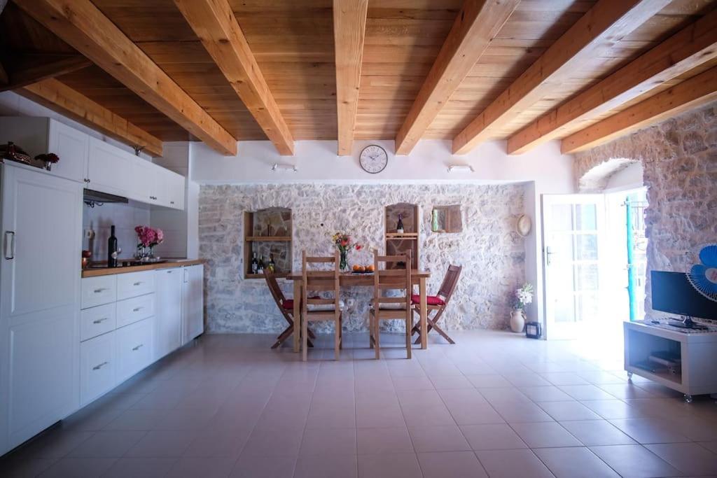 Вілла Stone House Kula Milica Mala Cista Екстер'єр фото